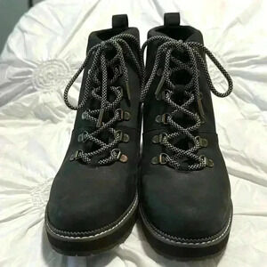 Tom’s Women’s Water Resistant Melrose Wedge in Black Oiled Nubuck Size 10